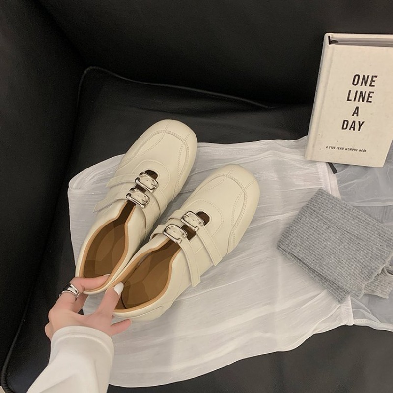أحذية نسائية عصرية بمقدمة مستد - مراجعة Women'S Fashion Walking Shoes وسعره