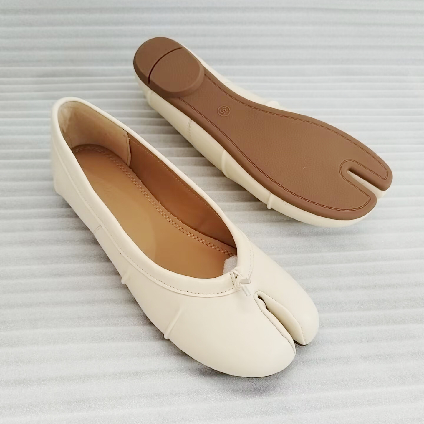 أحذية نسائية جديدة مسطحة بمقدم - مراجعة Women'S Fashion Walking Shoes وسعره